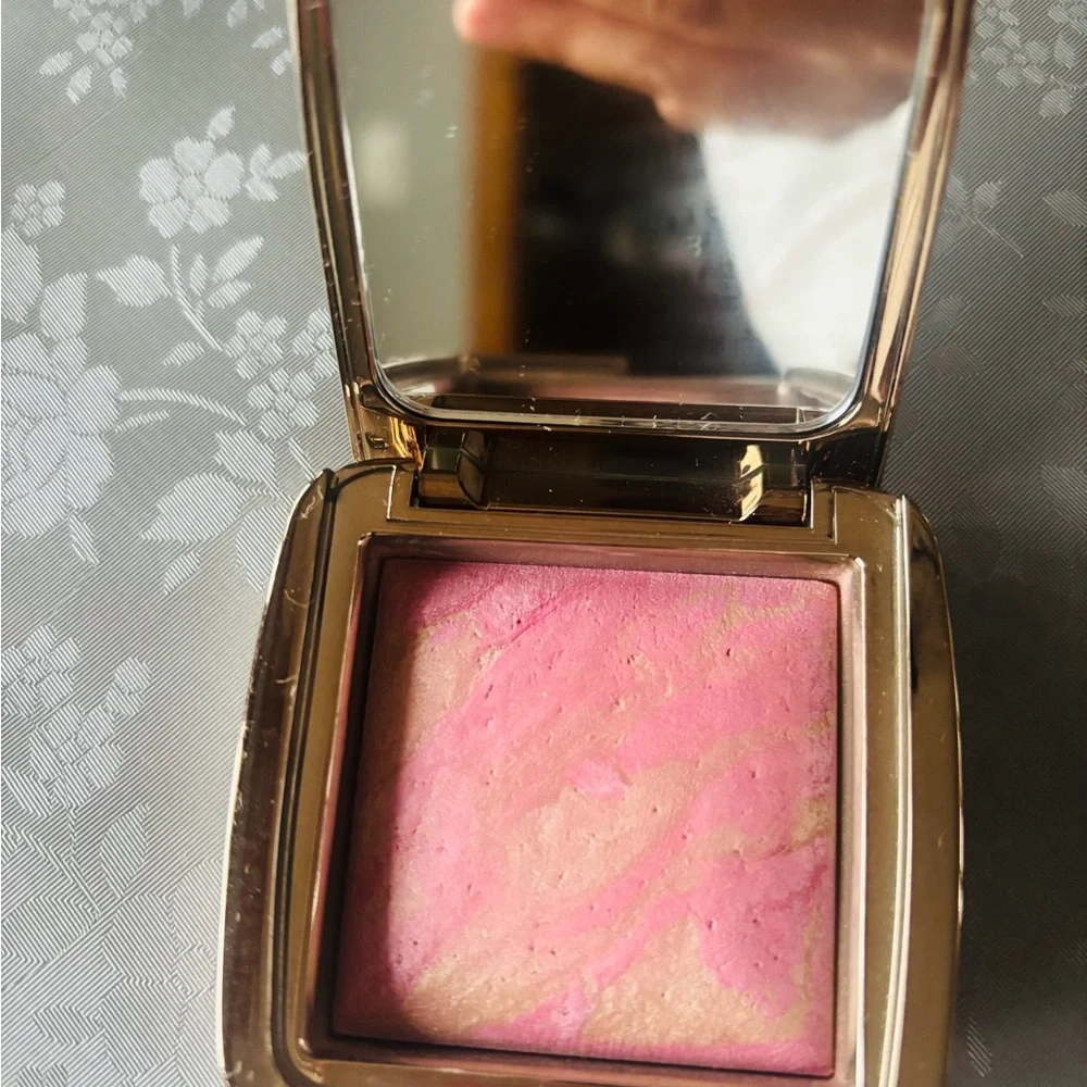 Gucci, Dior and Hourglass blush bundle - Picture 2 of 14